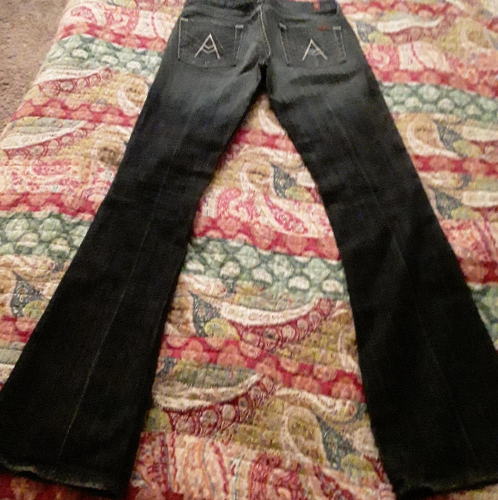 Jeans - Picture 2 of 5